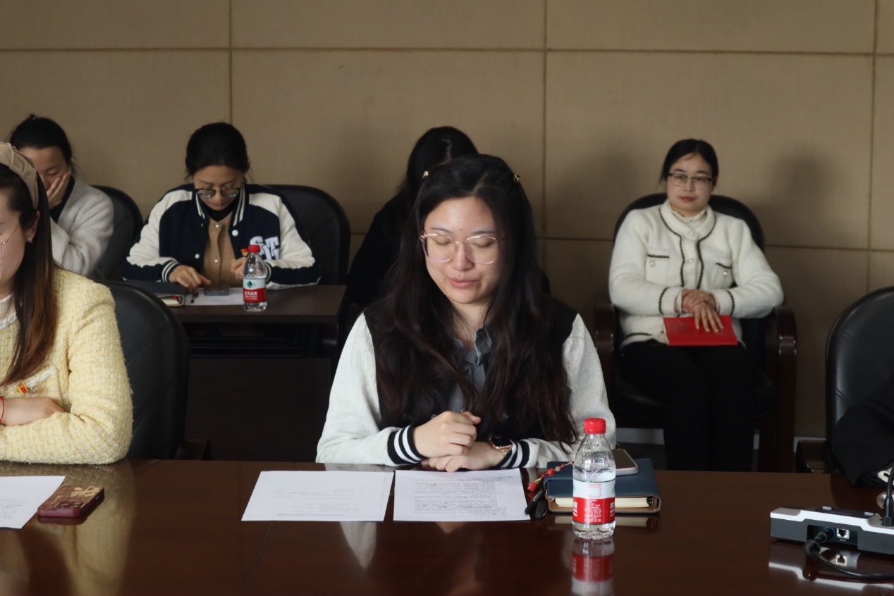 D:\新建文件夹\WeChat Files\wxid_3y0g24x20nfj22\FileStorage\Temp\8593db570cd59487807015f18a10c59.jpg