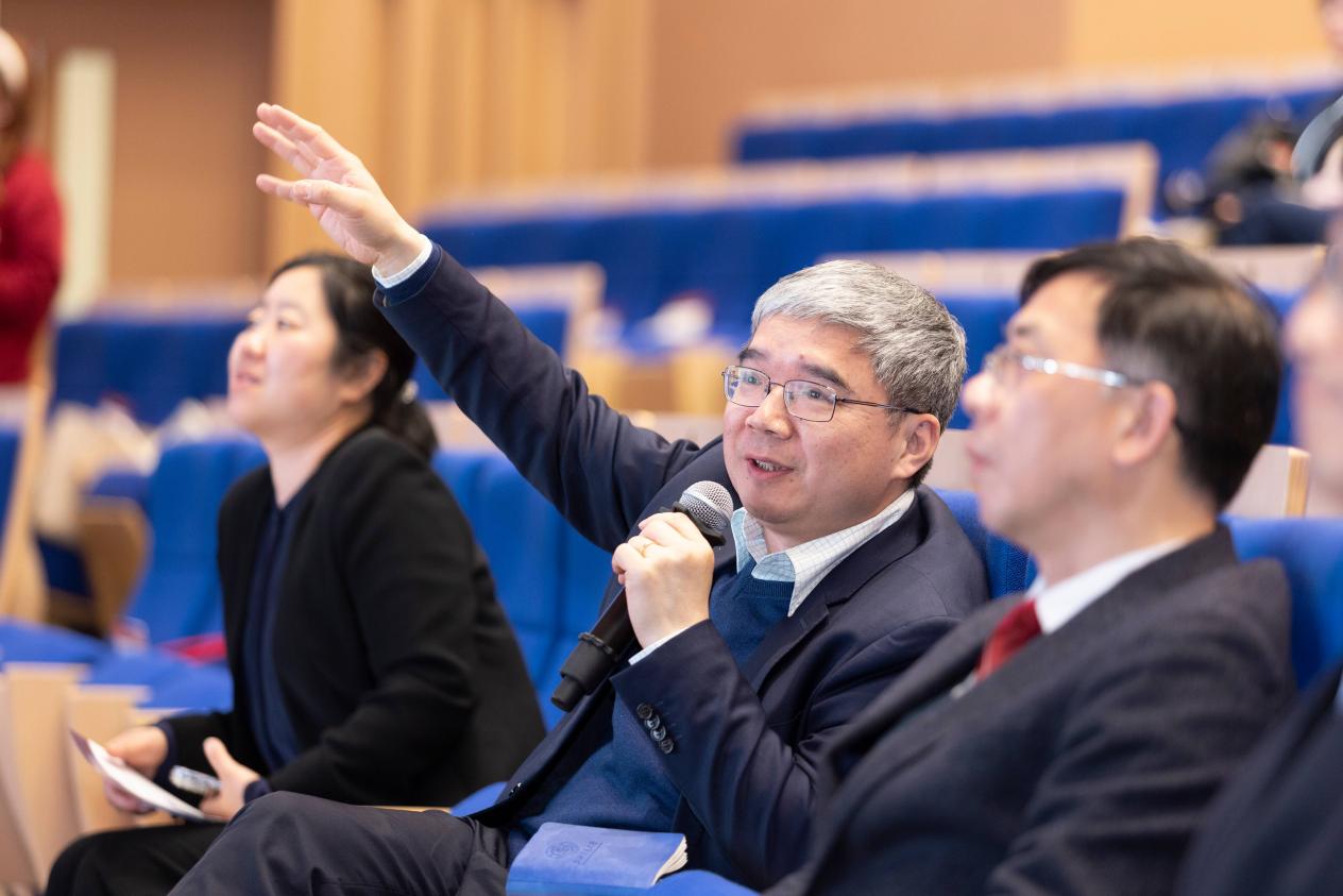 C:/Users/98153/Desktop/2025质建办临时文件/星空彩票安卓最新版官网下载举办“交&middot;创”博士生学术交叉论坛/图片源文件/9.jpg9